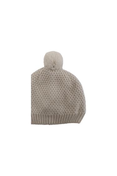 GORRO PUNTO POMPON COLOR CRUDO
