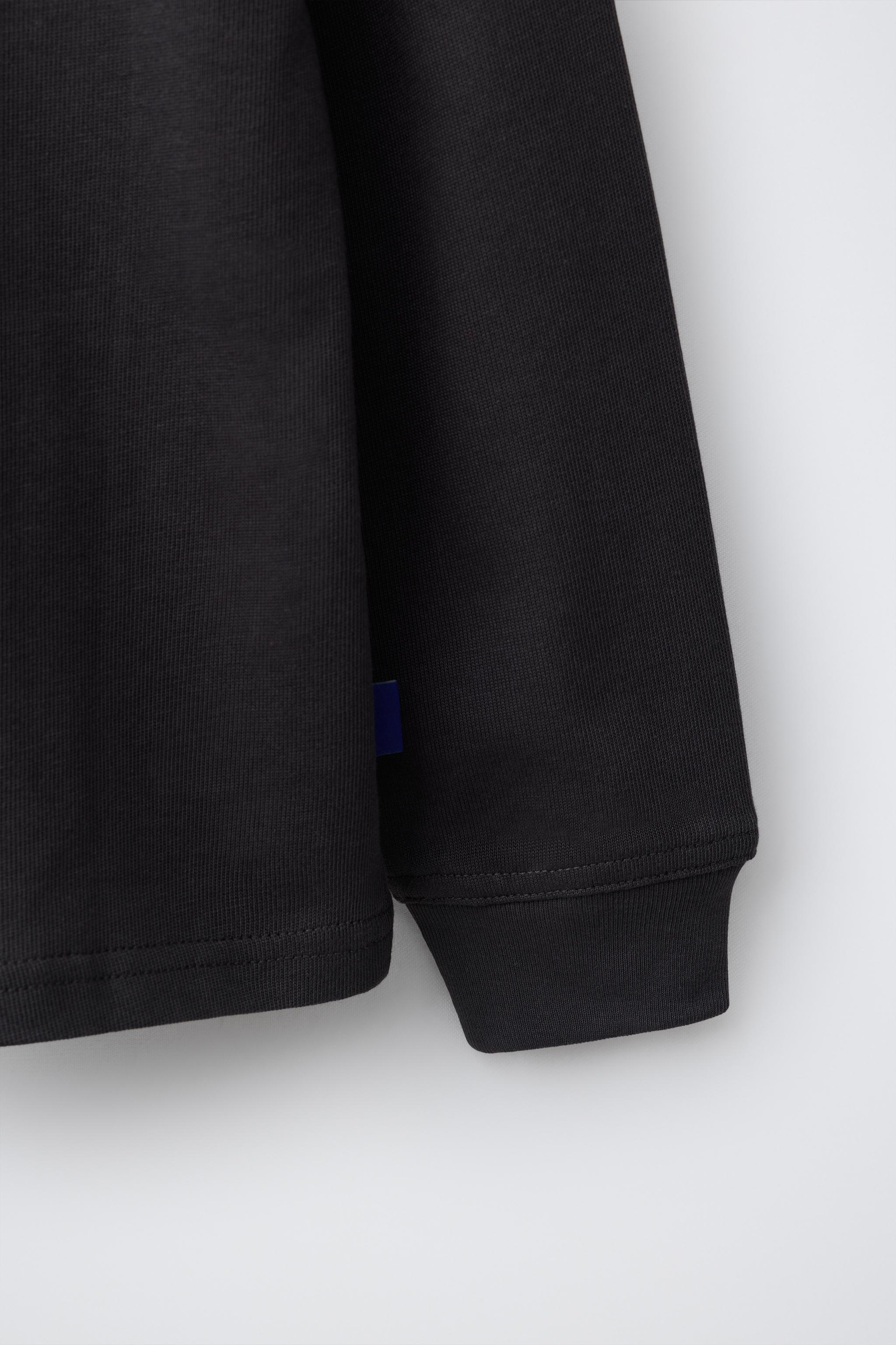 HEAVYWEIGHT T-SHIRT