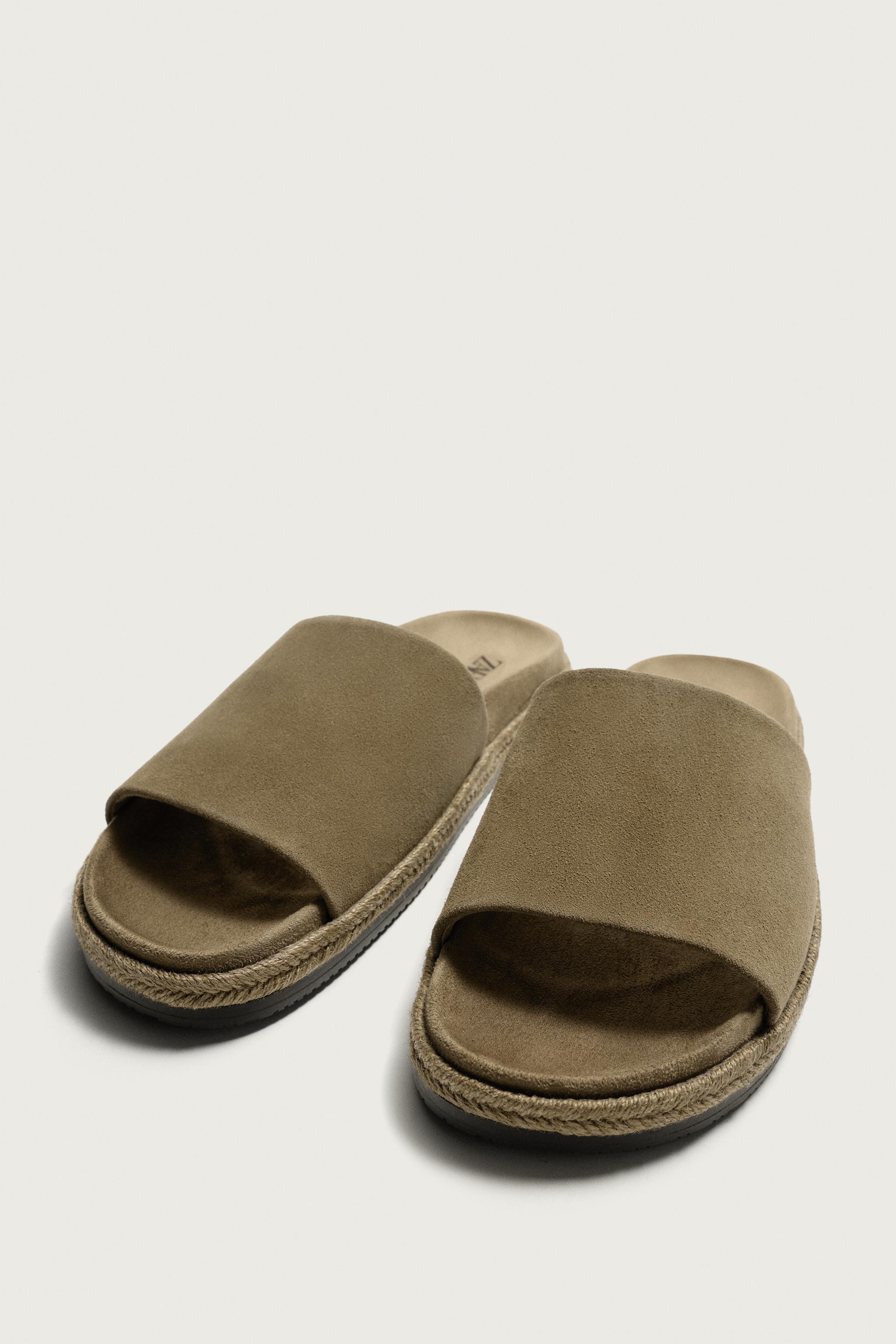 LEATHER SANDALS