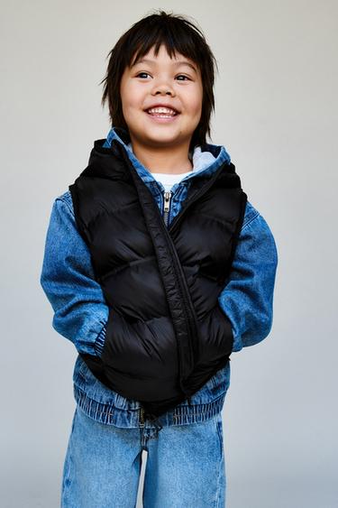 ӨТЕ ЖЕҢІЛ WATER REPELLENT ЖЕЛЕТКЕ - Қара Zara компаниясынан