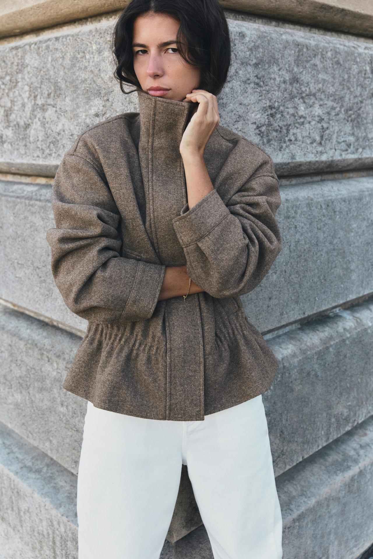 SOFT HIGH NECK GATHERED JACKET — brown vigore