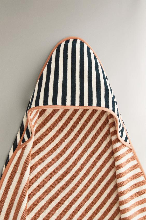 SERVIETTE DE BAIN CAPUCHE B B R VERSIBLE RAYURES Sable Bleu ZARA serviette-de-bain-capuche-b-b-r-versible-rayures-sable-bleu-zara