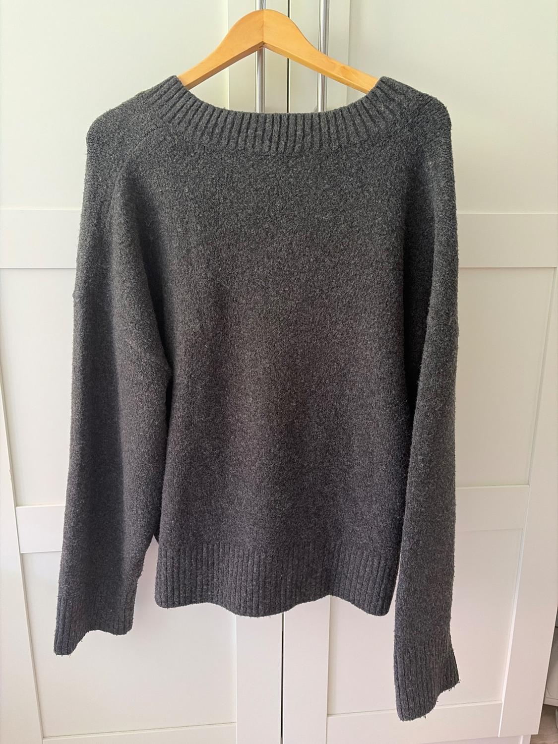 SOFT KNIT SWEATER - Image 2