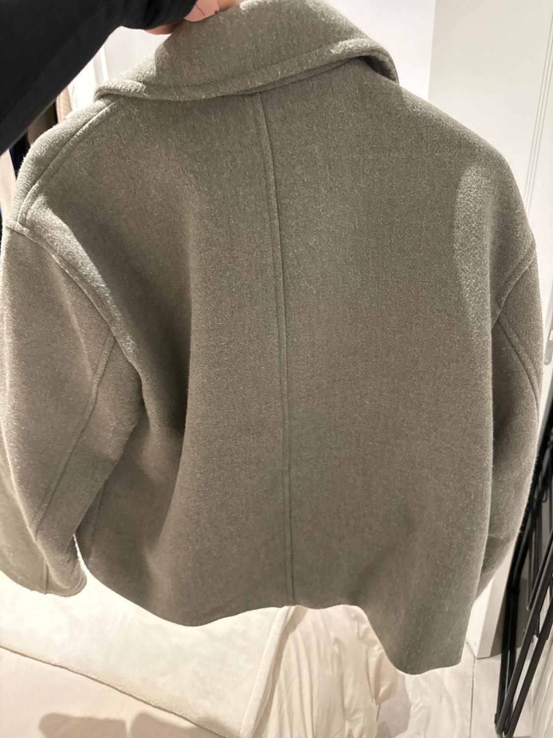 SHORT DOUBLE-BREASTED COAT - Image 3