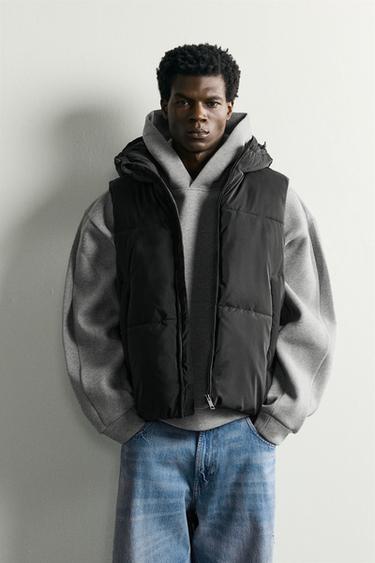 Zara REGULAR FIT HOODED PADDED VEST - Black