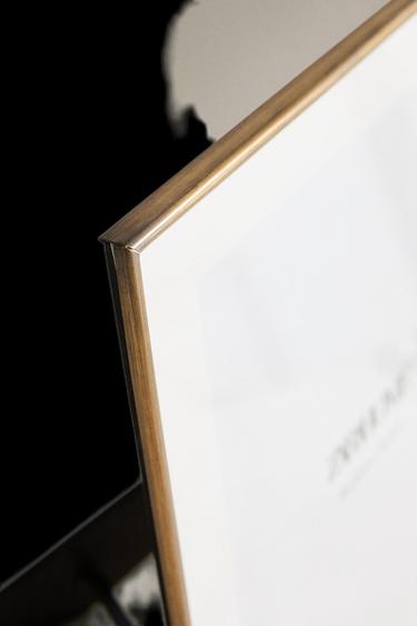 Zara THIN METAL PICTURE FRAME - Golden