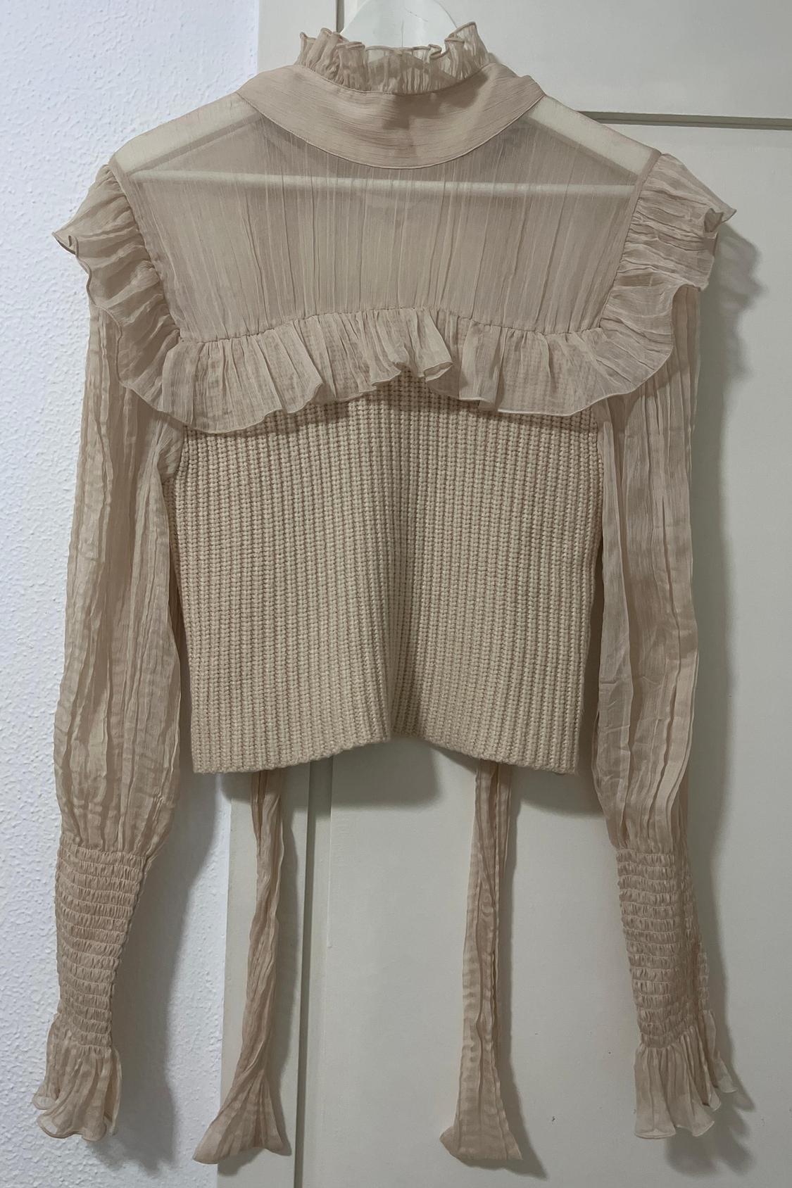 CONTRAST KNIT SWEATER
