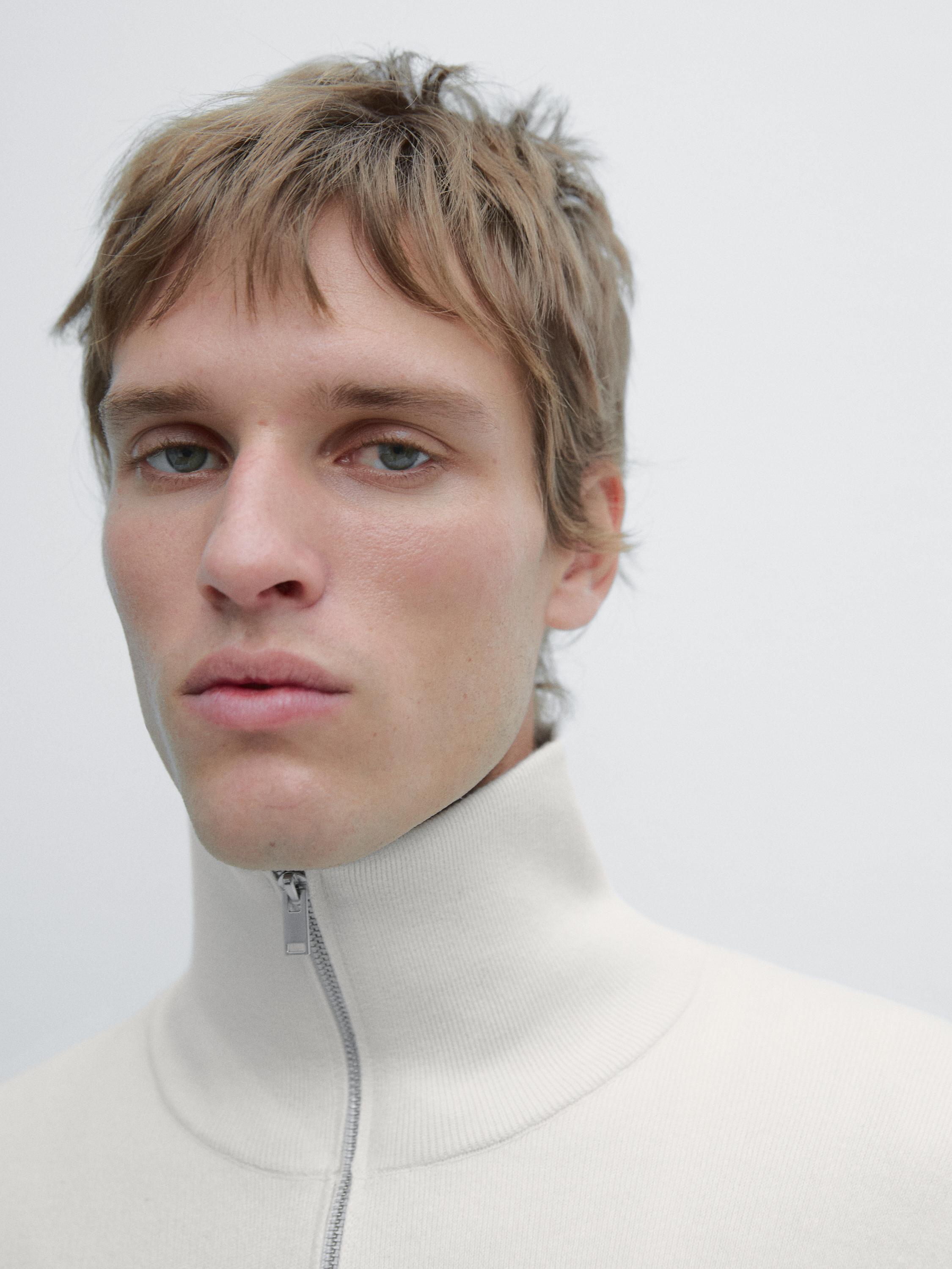 Knit 100% cotton quarter-zip sweater