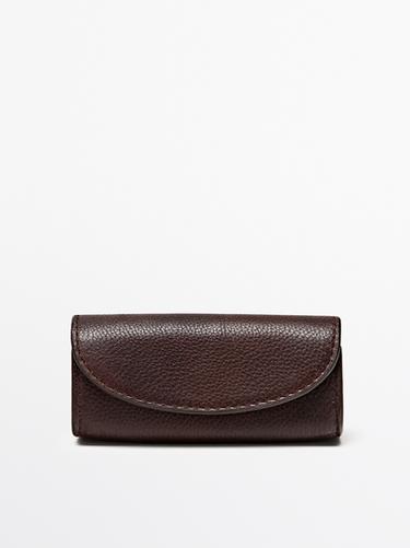 Estuche pintalabios piel napa - Chocolate de Zara
