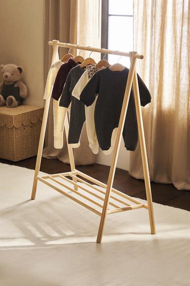 PORTEMANTEAU EN BOIS - Beige clair de Zara - Image 6