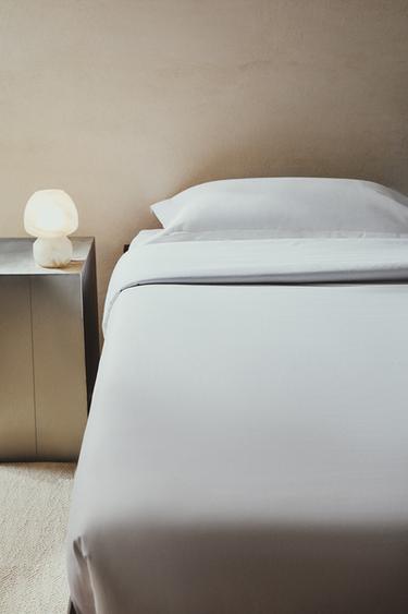 (300 THREAD COUNT) THICK SATEEN DUVET COVER - White by Zara