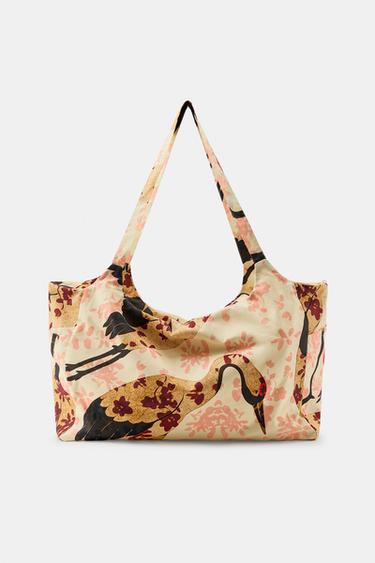 GROSSE TASCHE MIT KNITTERSEIDEN-OPTIK - Cremefarben von Zara