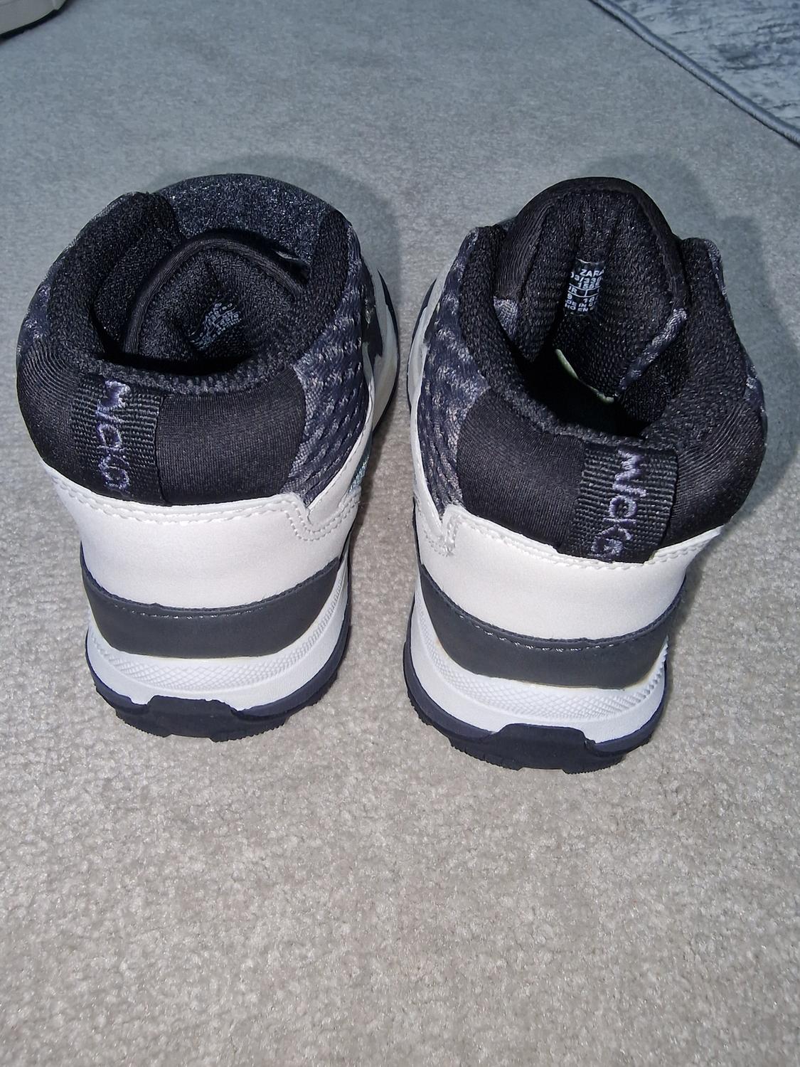 DISNEY SNEAKERS - Image 4