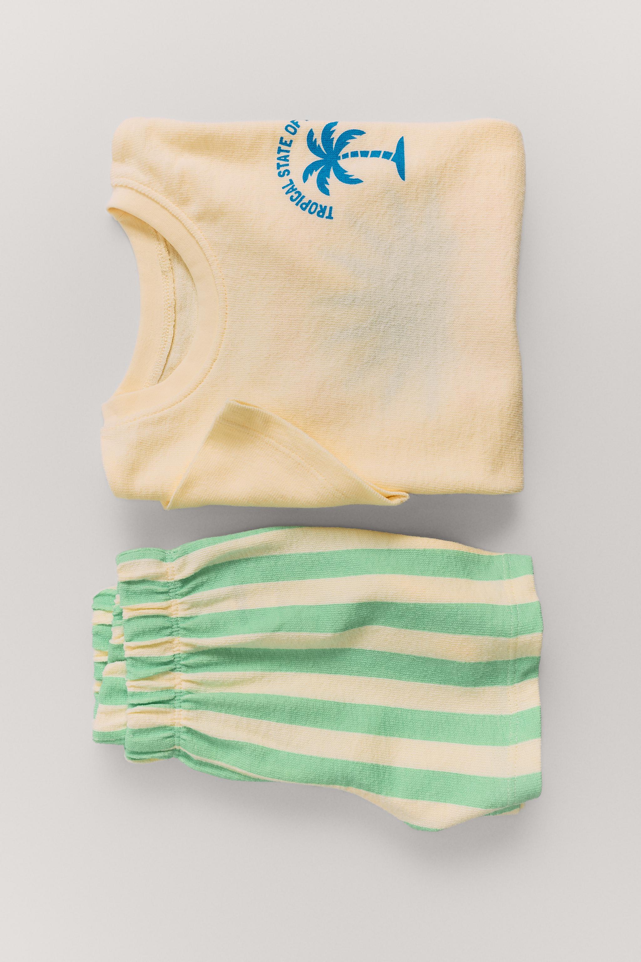 1 1/2-6 YEARS/ STRIPED PRINT PYJAMAS — Yellow