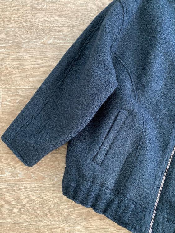 OVERSIZED BOUCLE BOMBER - Image 2