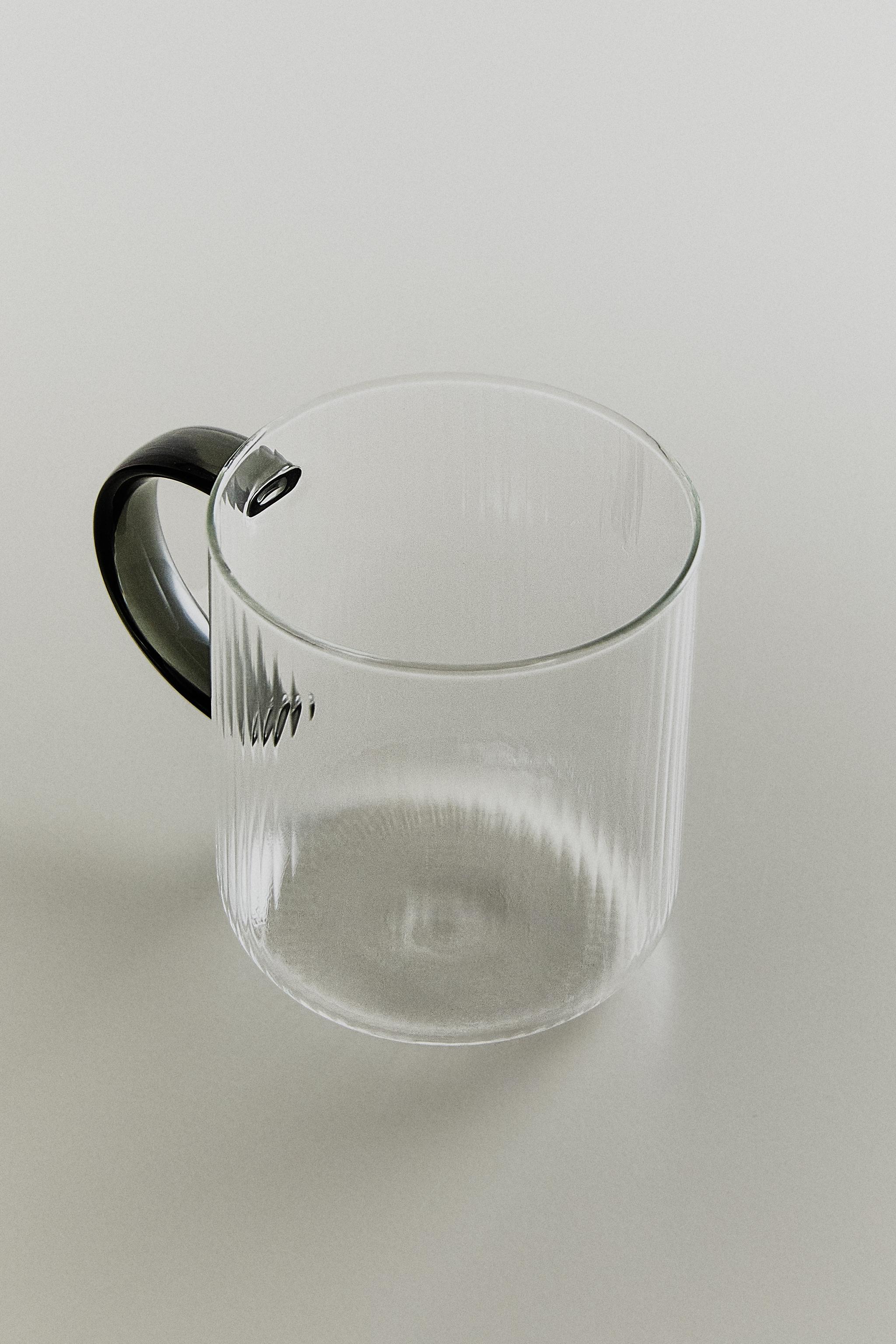 BOROSILICATE GLASS MUG
