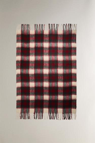 SOFT CHECK THROW WITH FRINGING - أبيض / أحمر الخاص بـ Zara