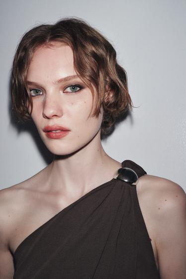TOP EN CRÊPE ASYMÉTRIQUE - Marron de Zara - Image 3