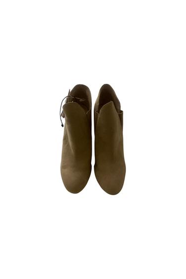 ZARA SUEDE ANKLE BOOTIE