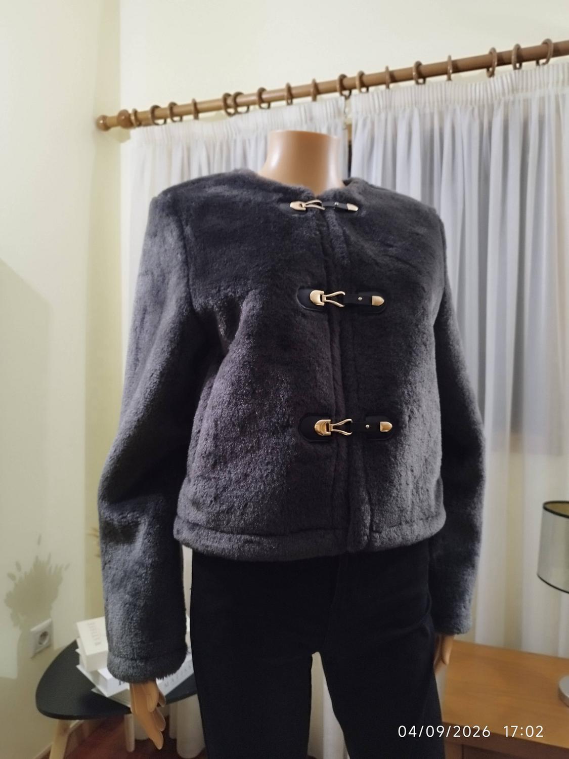 FAUX FUR JACKET WITH FIREMAN CLASP - Image 2