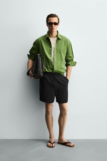 RELAXED FIT LOOSE-FITTING BERMUDA SHORTS - Black by Zara