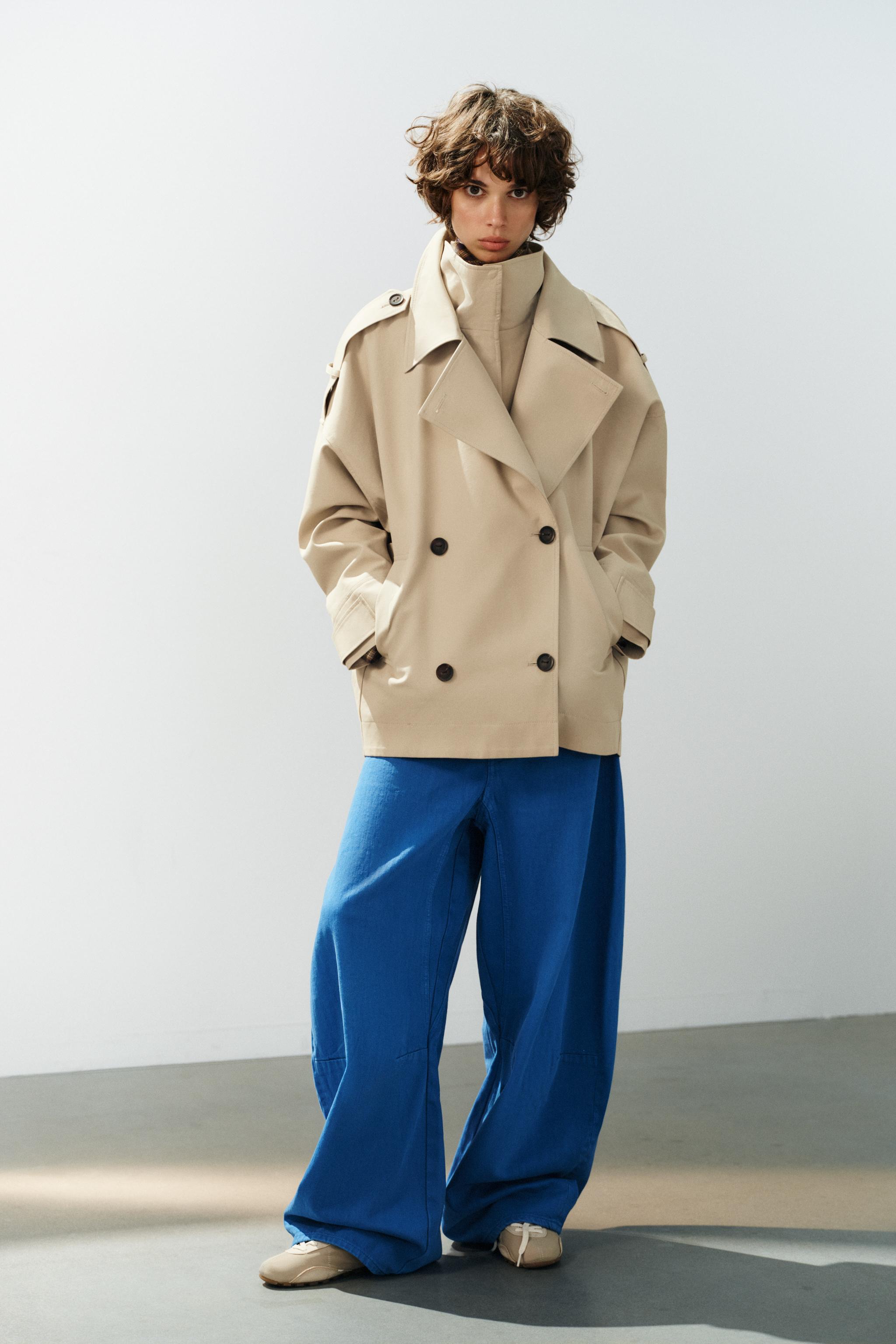 OVERSIZED STAND-UP COLLAR SHORT TRENCH COAT — Light tan