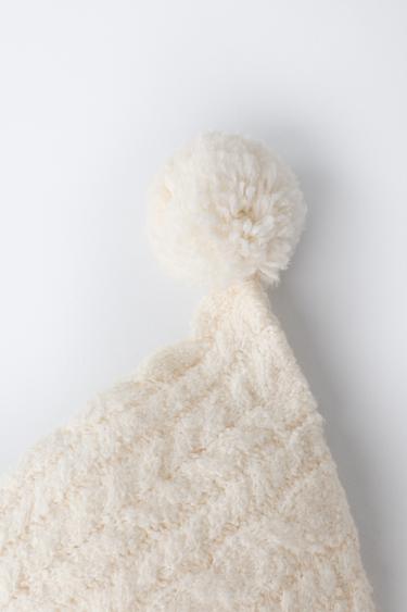BONNET EN MAILLE À TORSADES ET POMPON - Écru de Zara - Image 2