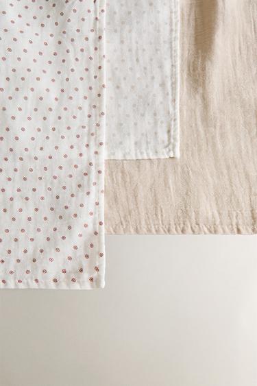 PACK OF CHILDREN'S MUSLIN CLOTHS WITH MINI FLORAL DESIGN (PACK OF 3) - Oyster-white by Zara - Image 3