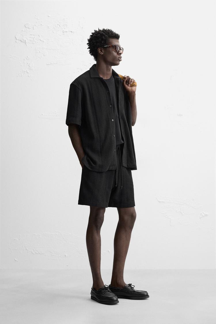 RELAXED FIT TEXTURED SHIRT