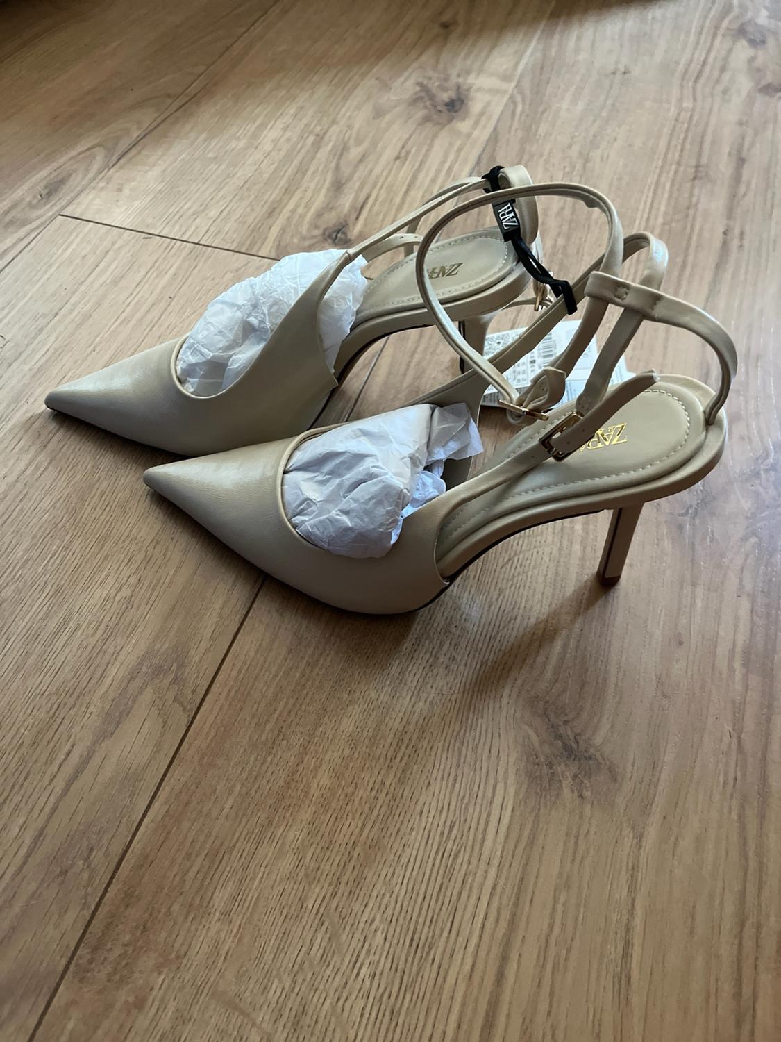 BUCKLE SLINGBACK SHOES - Image 4