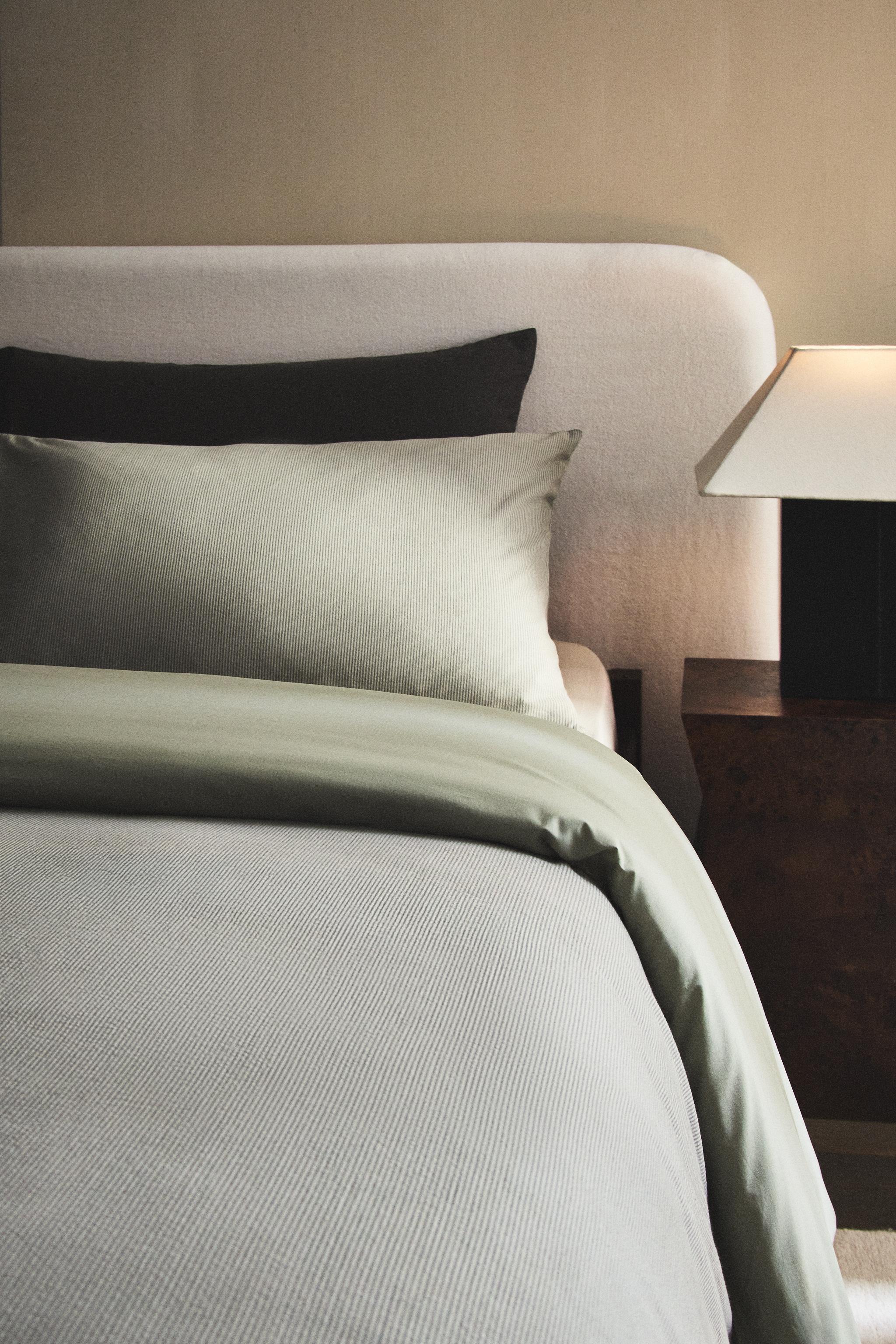 STRIPED SEERSUCKER DUVET COVER