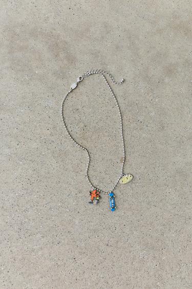 عقد بدلايات أشكال - فضي الخاص بـ Zara