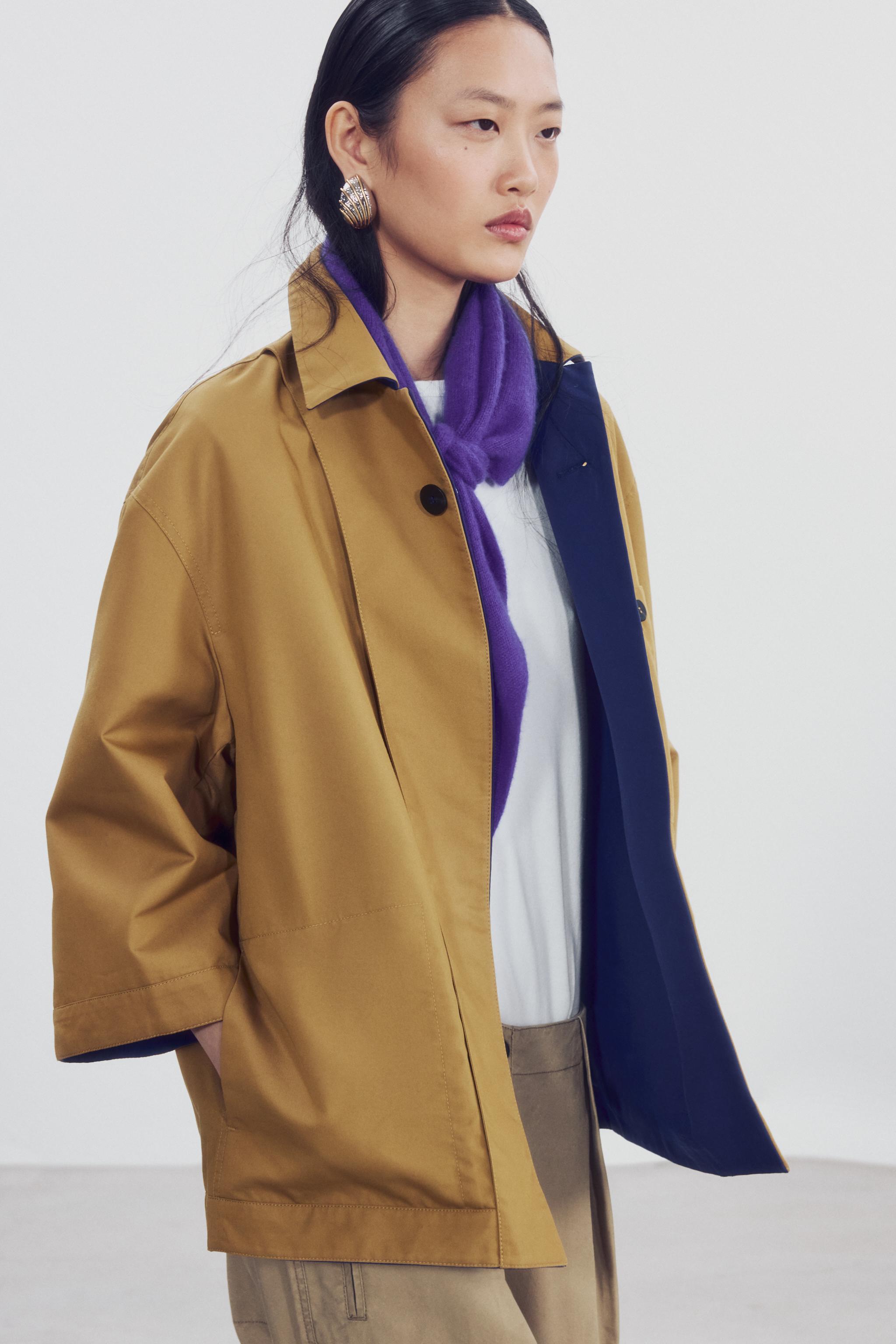 ZW COLLECTION リバーシブル ショートトレンチコート - 濃青 | ZARA