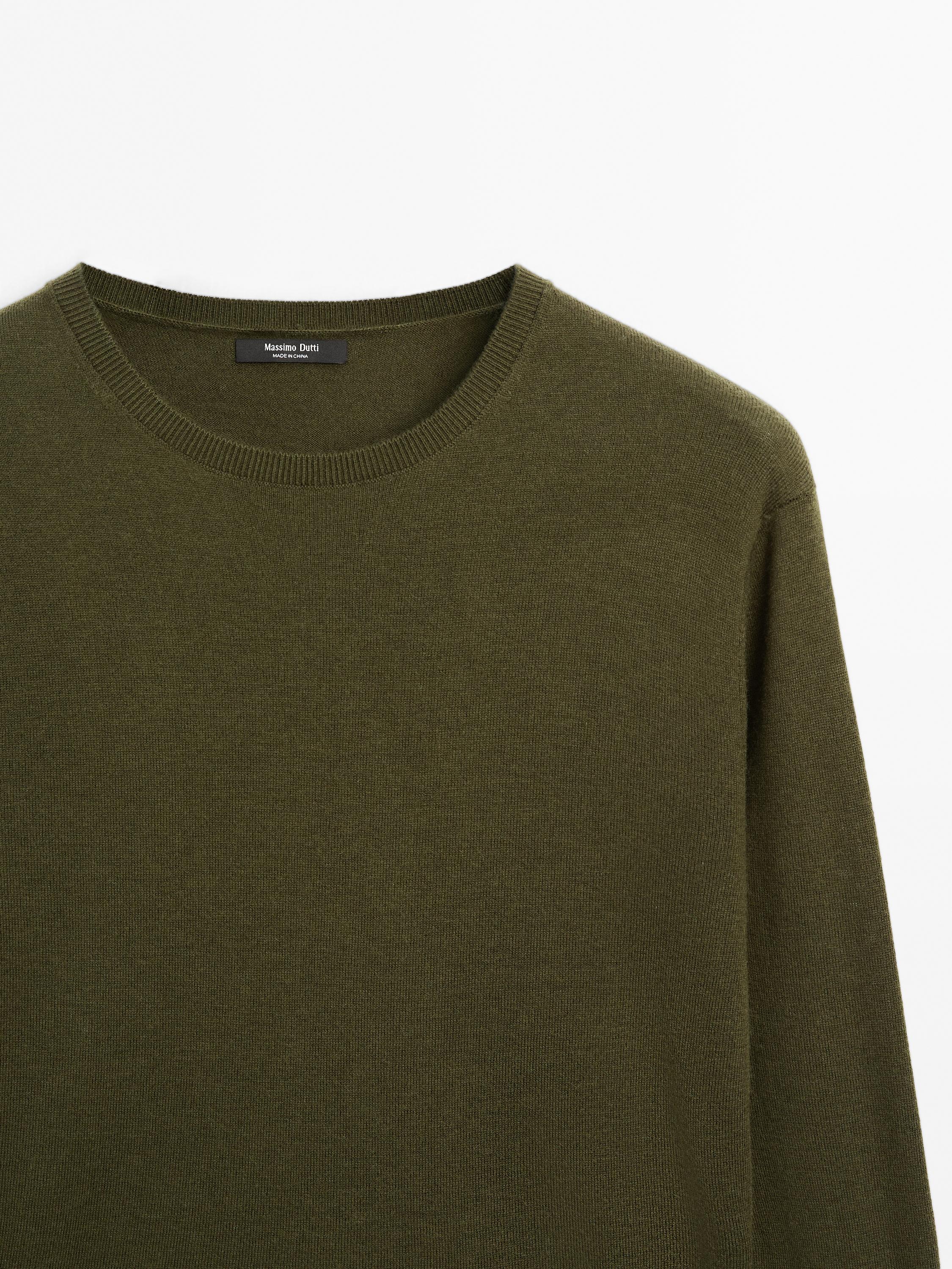 Pull laine en maille à col rond
