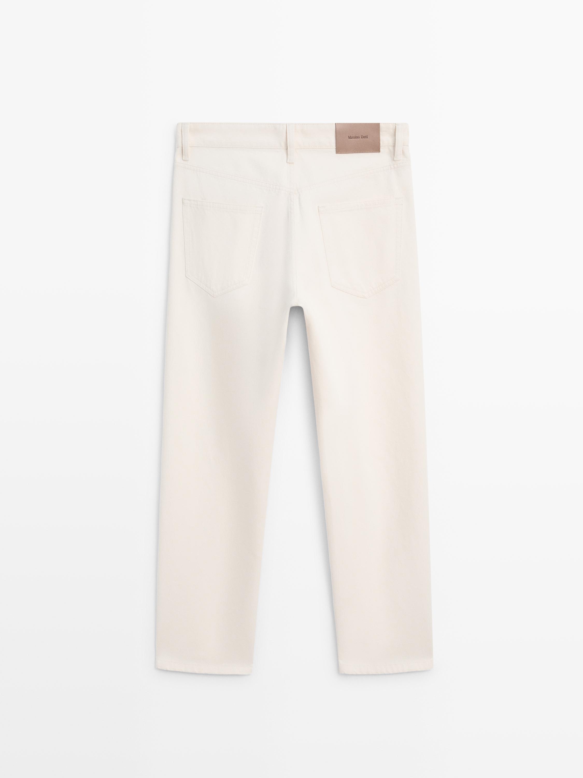 Tapered fit jeans