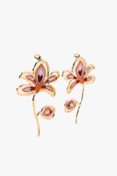 EMBROIDERED FLOWER EARRINGS - Golden by Zara - Image 3