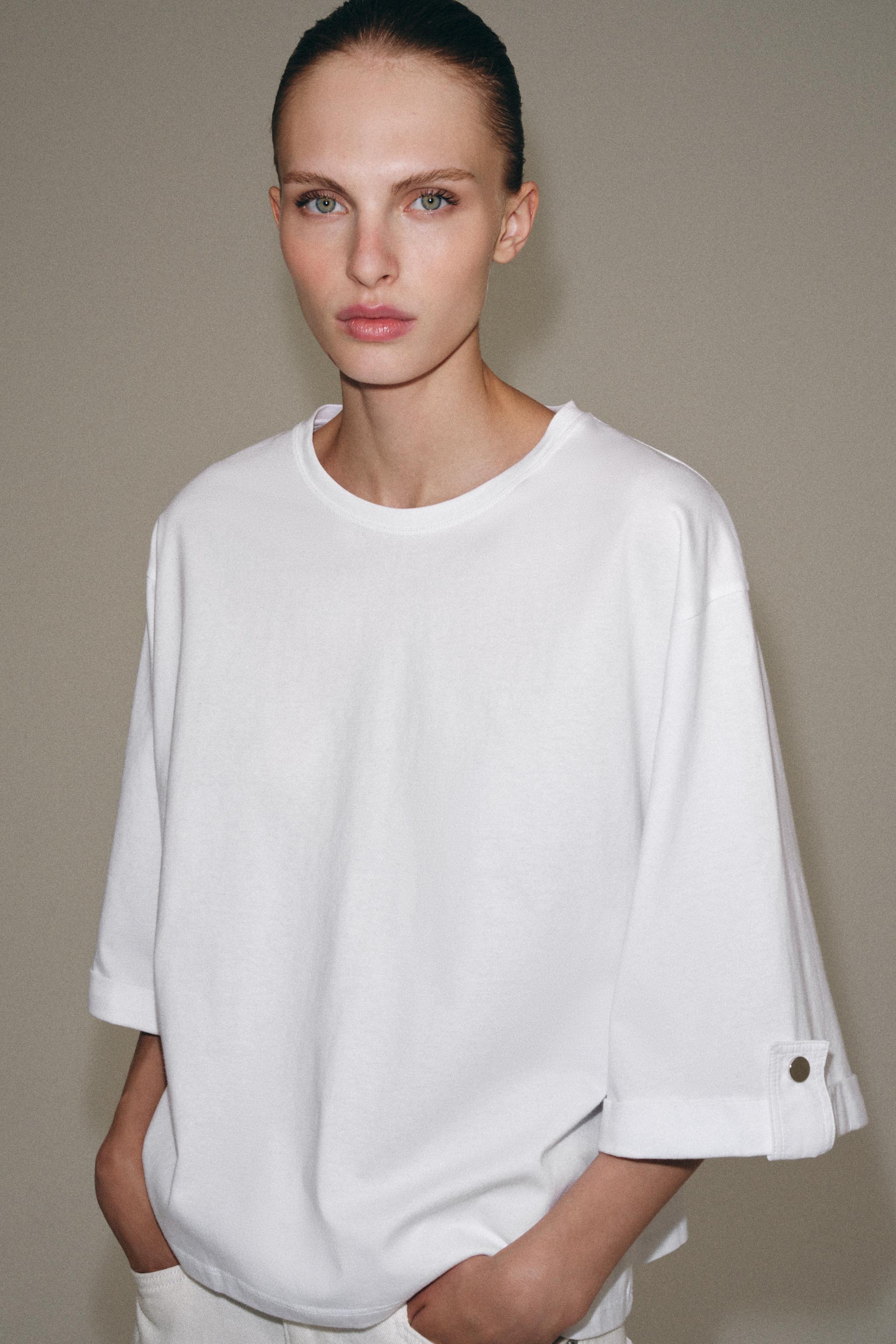 COTTON BUTTON T-SHIRT — White