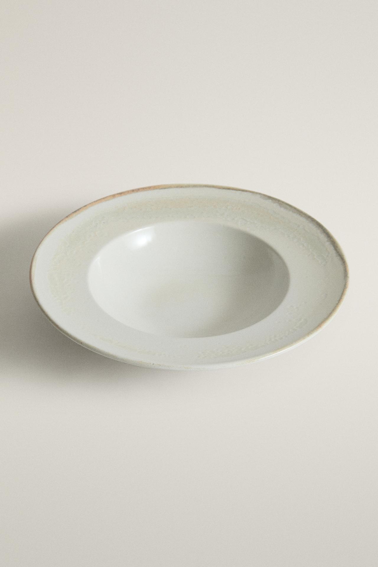 STONEWARE PASTA PLATE — Ecru