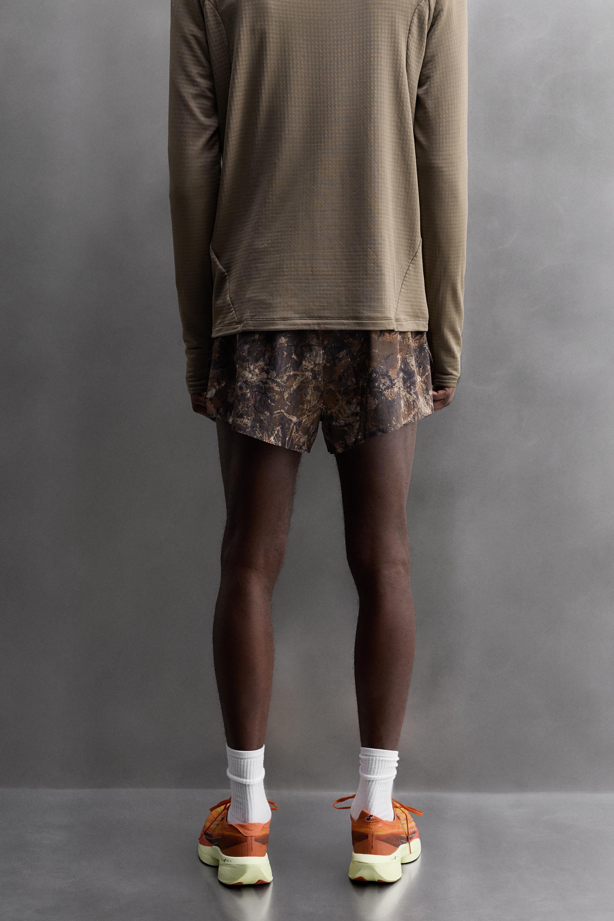 3" RUNNING SHORTS WITH TREE PRINT