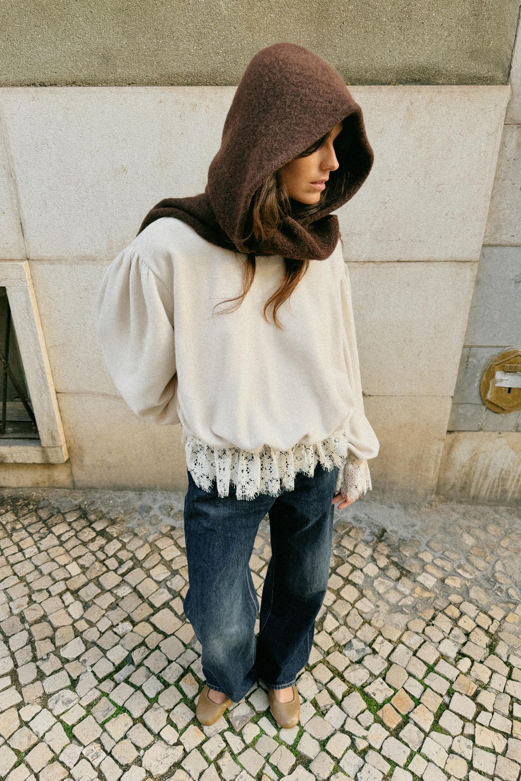 ROMANTIC LACE SWEATSHIRT - Ecru | ZARA South Africa