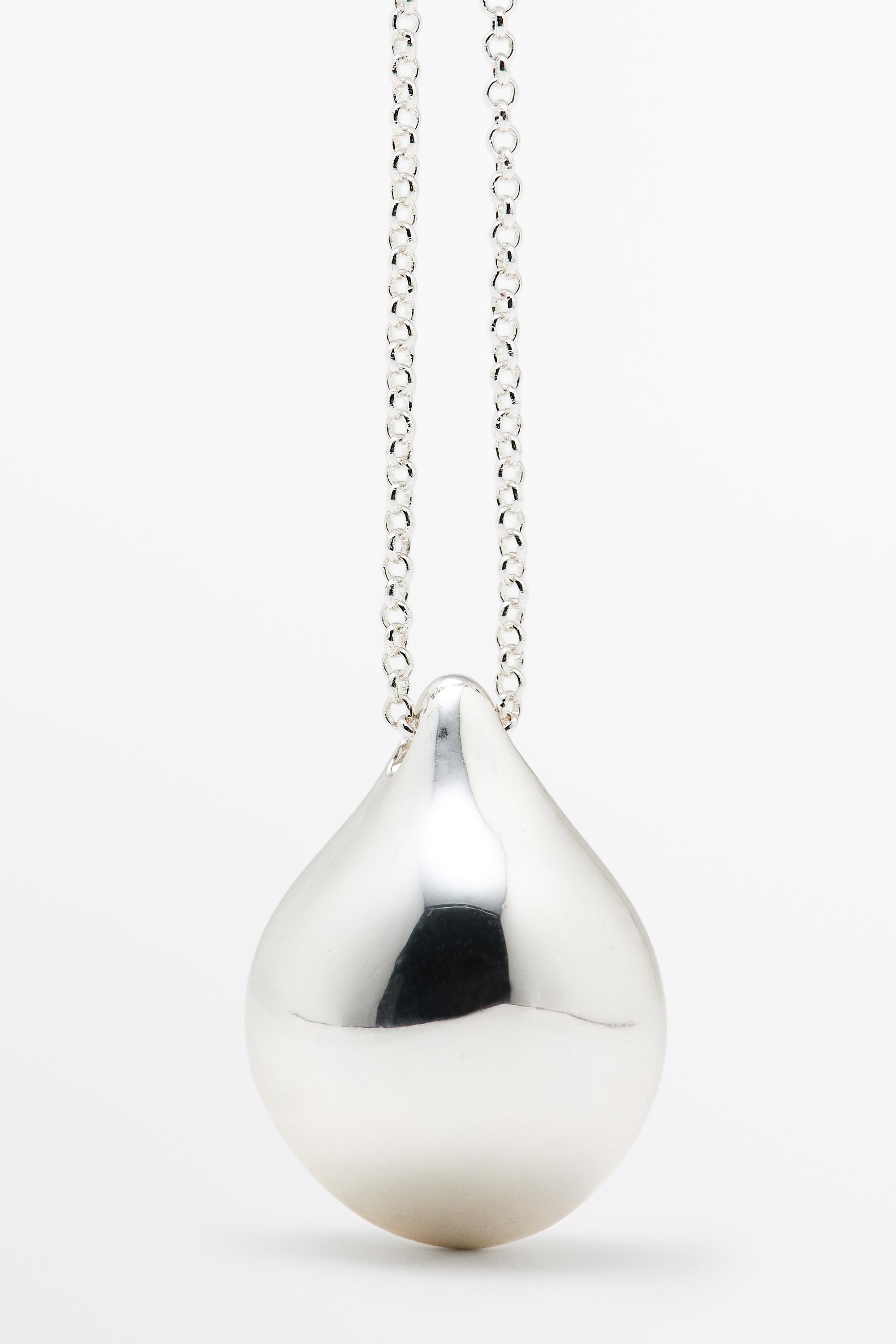 Teardrop necklace