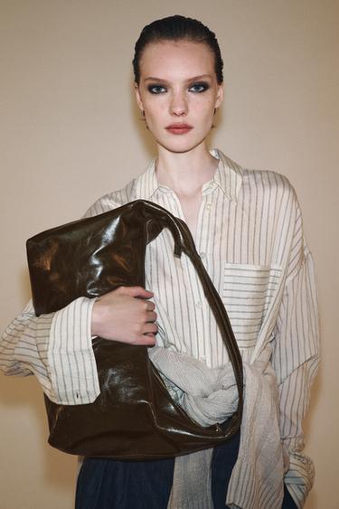 OVAL LEATHER HANDBAG - Green de Zara - Image 1