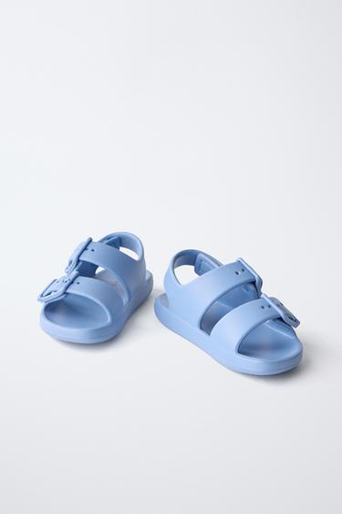 SANDALES EN CAOUTCHOUC À BOUCLES - Bleu de Zara - Image 2