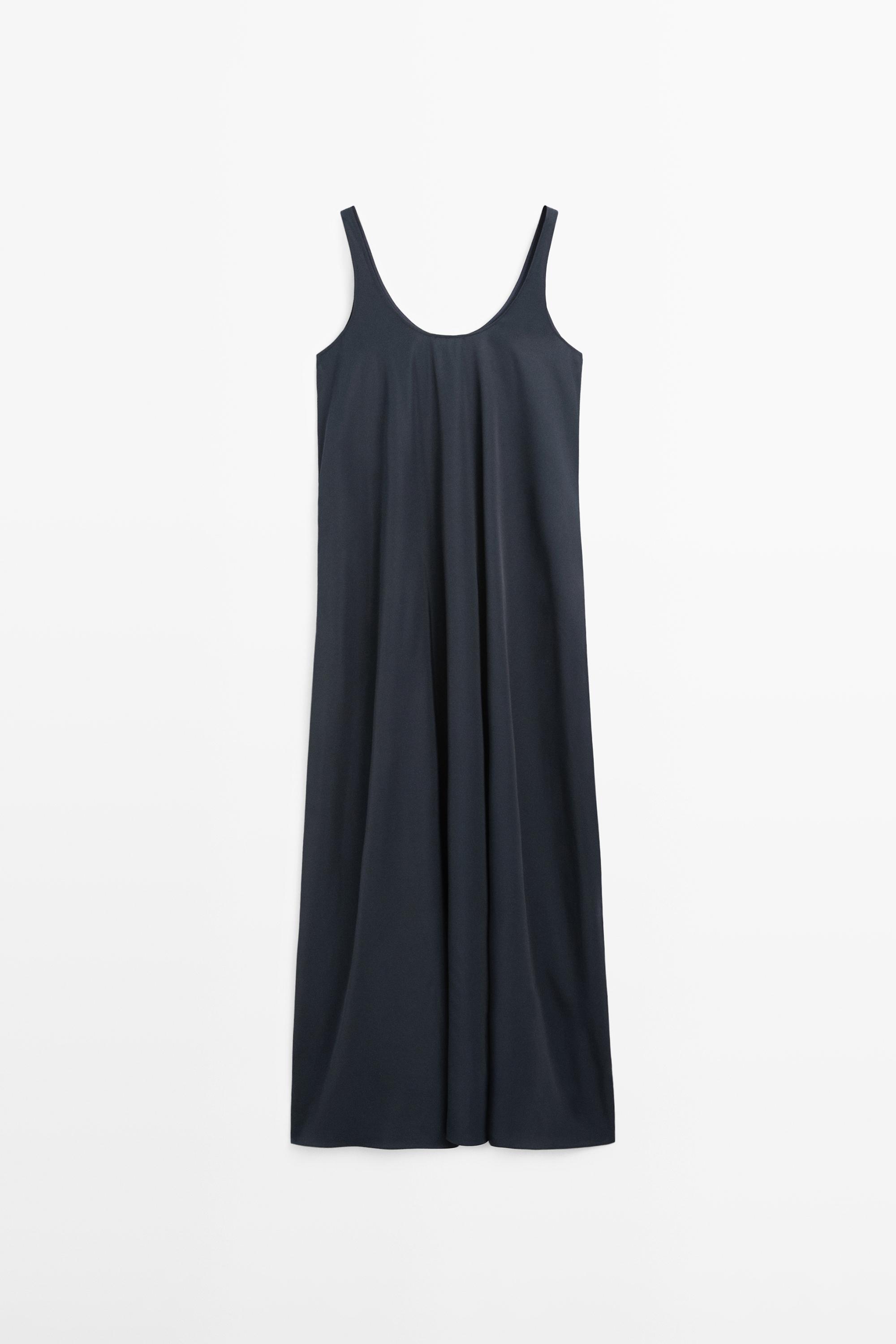 Flowing flared dress with straps