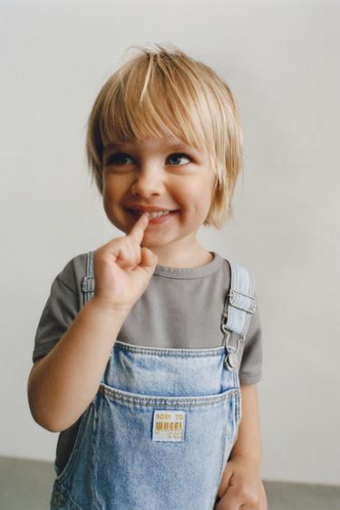 SHORT DENIM DUNGAREES - Light blue by Zara