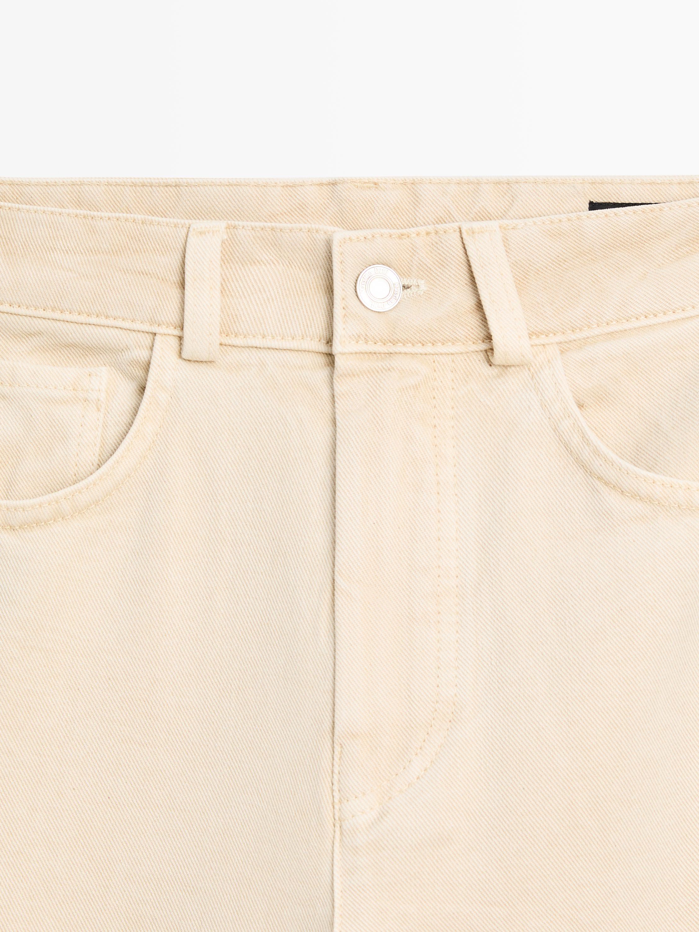 Low-rise wide-leg jeans