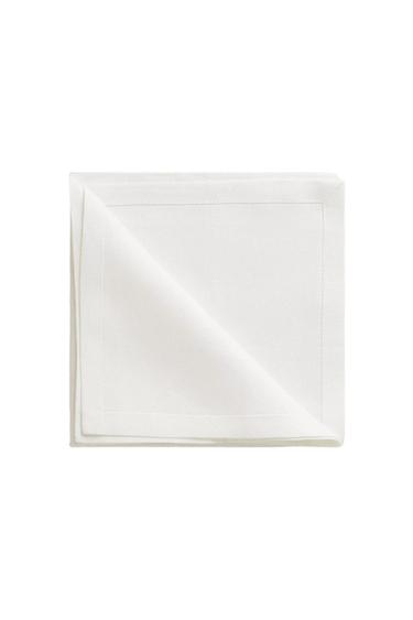 حزمة فوط مائدة كتان بلون سادة - أبيض الخاص بـ Zara