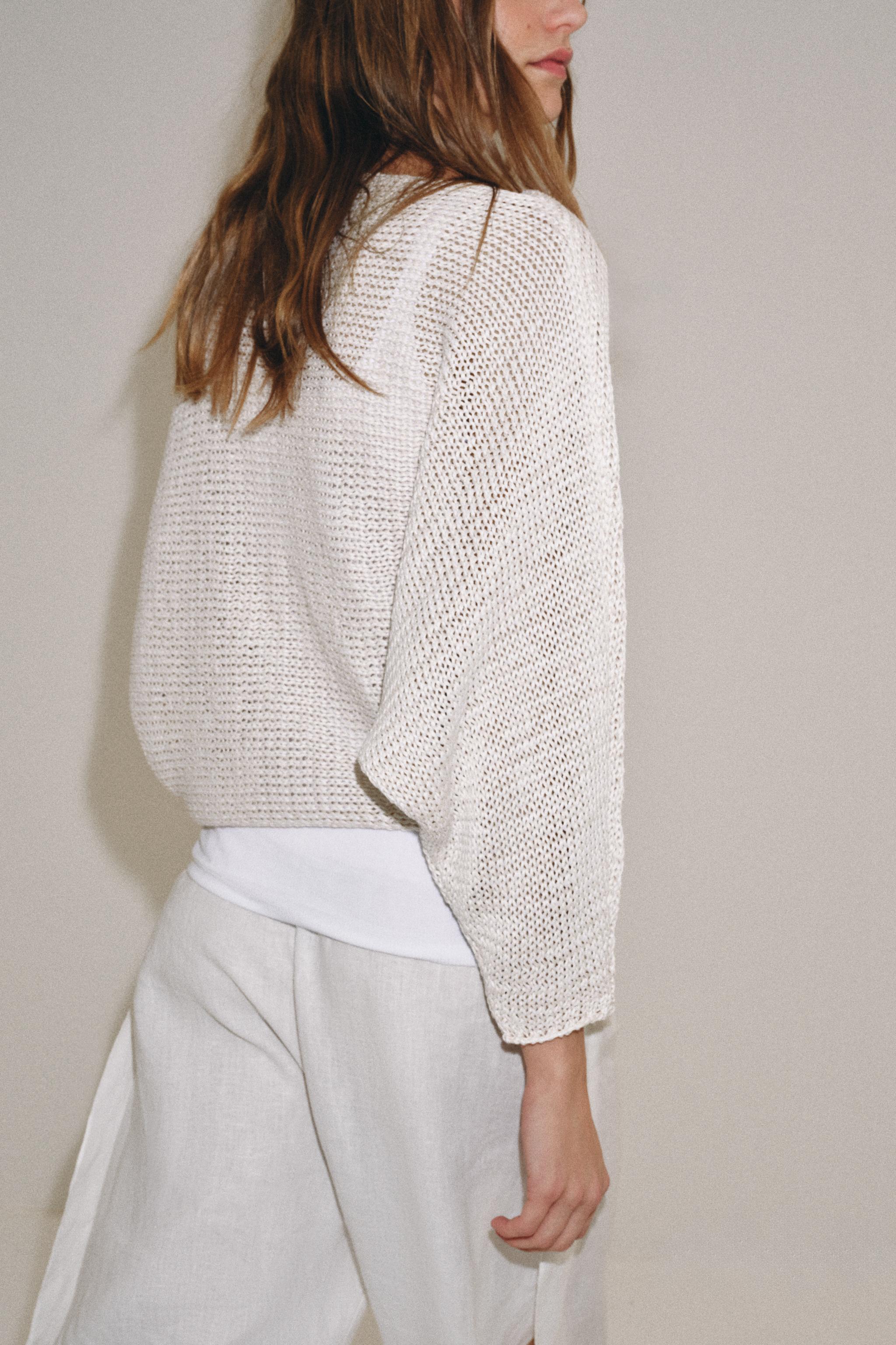 PULL EN MAILLE À MANCHES AMPLES