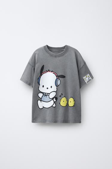 CAMISETA POCHACCO AND HIS FRIENDS © SANRIO - Gris antracita de Zara - Imagen 0