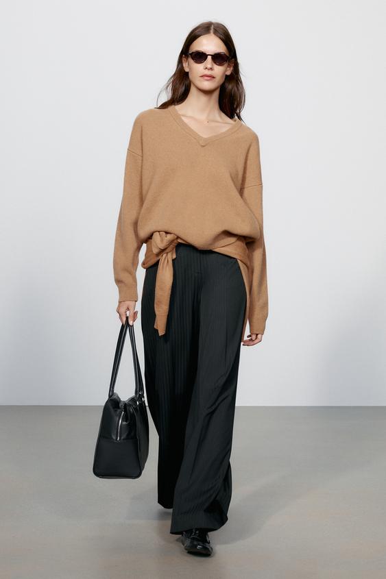 CASHMERE WOOL BLEND JUMPER V-NECK - camel by Zara - Image 0